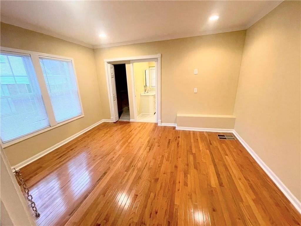 814 Moreland Ave Se - Photo 7 of 15