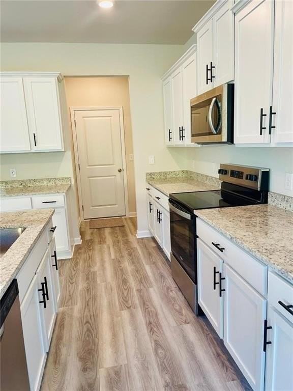 4166 Oakwood Terrace Ct - Photo 7 of 23