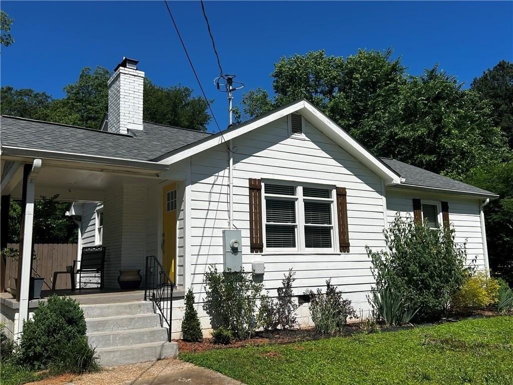 1611 Wellswood Dr Se - Photo 2 of 16