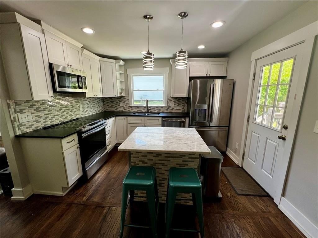 1611 Wellswood Dr Se - Photo 7 of 16