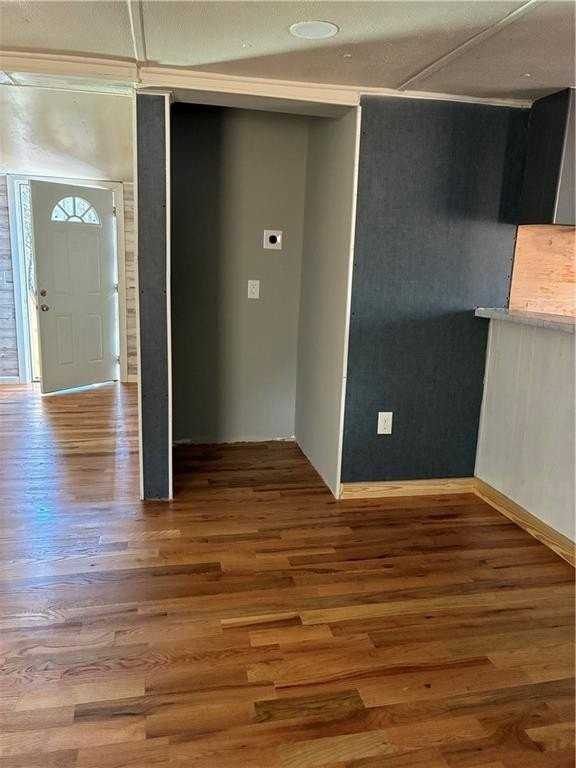 266 Almond Cir - Photo 4 of 16