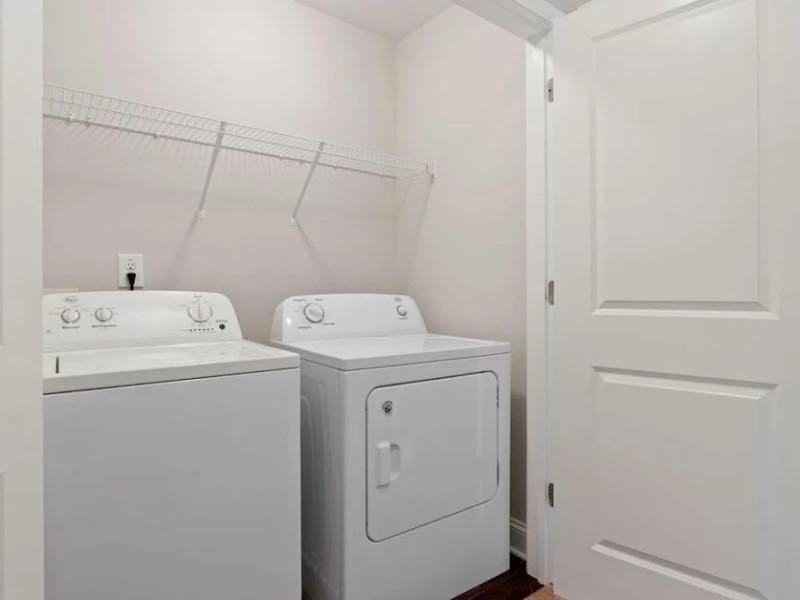 3465 Narrow Creek Ct - Photo 5 of 12