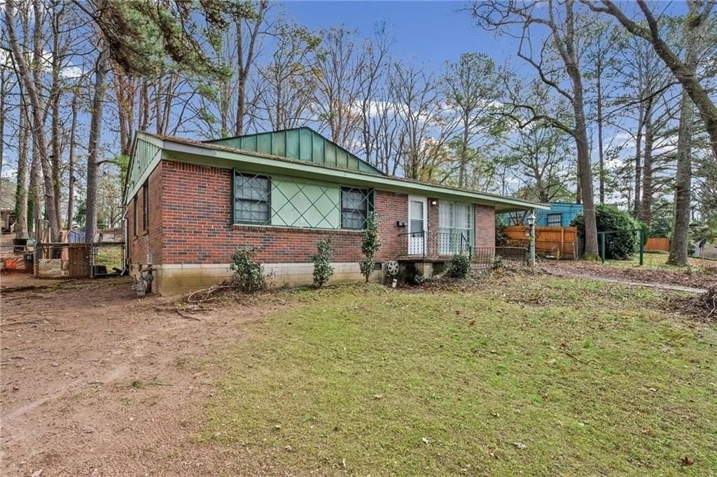 4488 Richard Rd - Photo 4 of 28