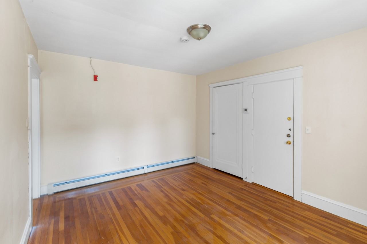 100 Taft Avenue - 100 Taft #100TAFT16 - Photo 4 of 11