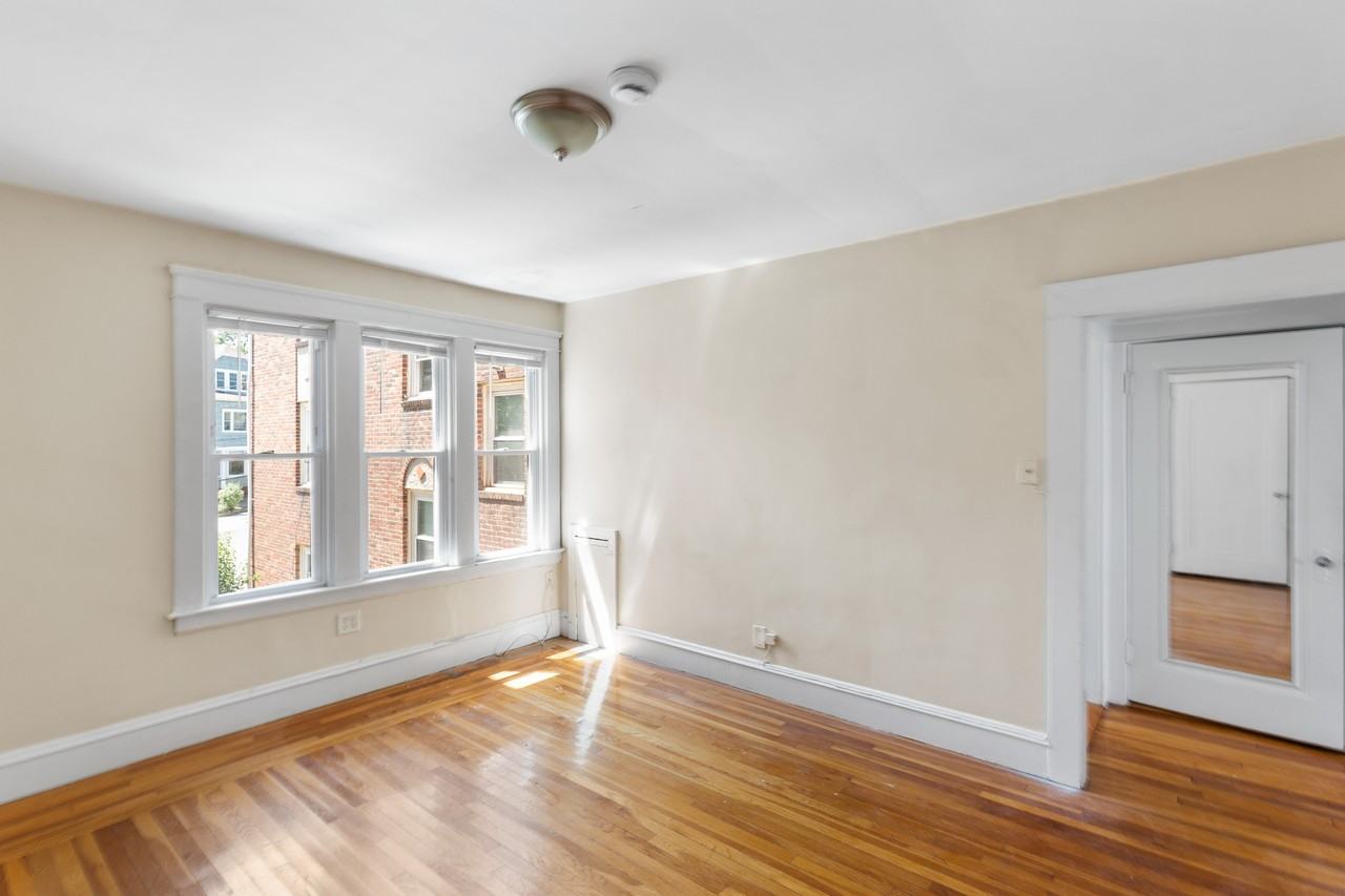 100 Taft Avenue - 100 Taft #100TAFT16 - Photo 6 of 11