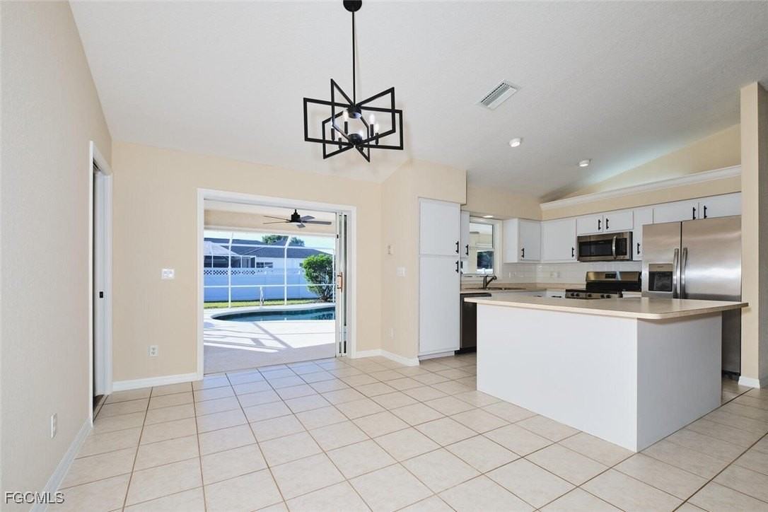 132 Se 19th Ter - Photo 5 of 47