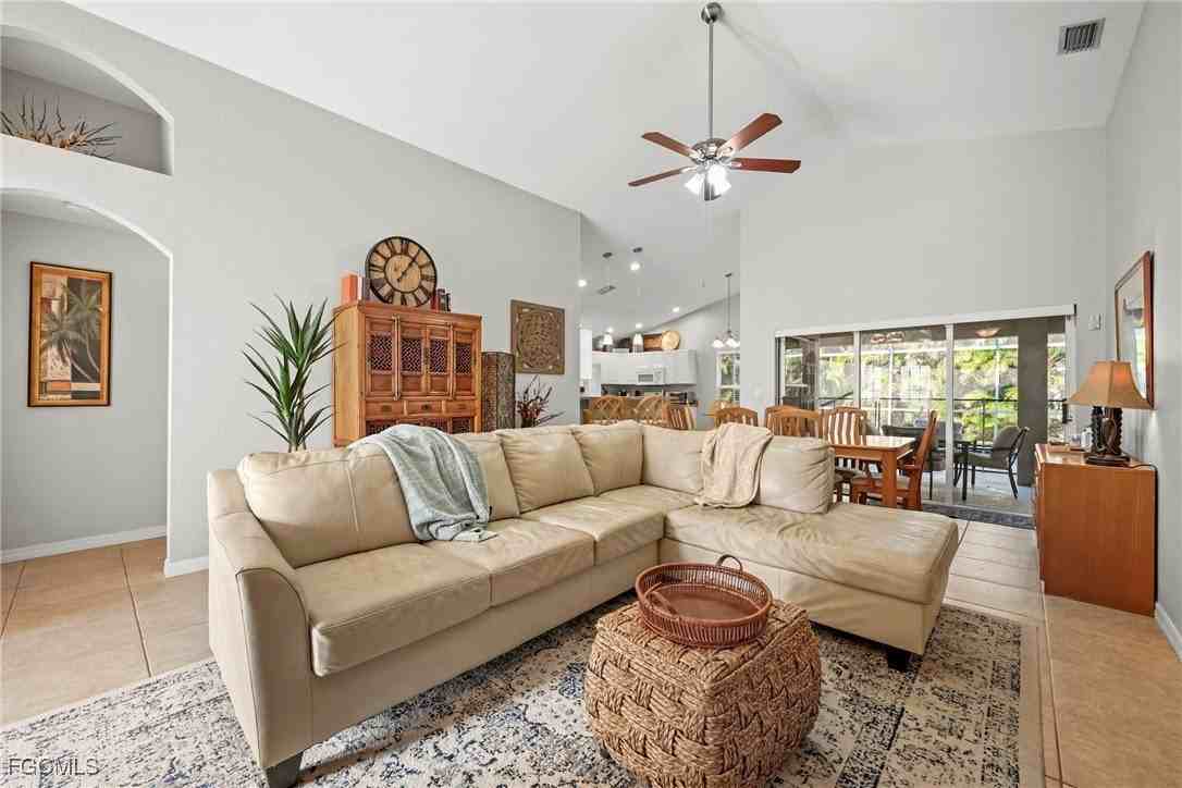 1831 Se Van Loon Ter - Photo 6 of 36