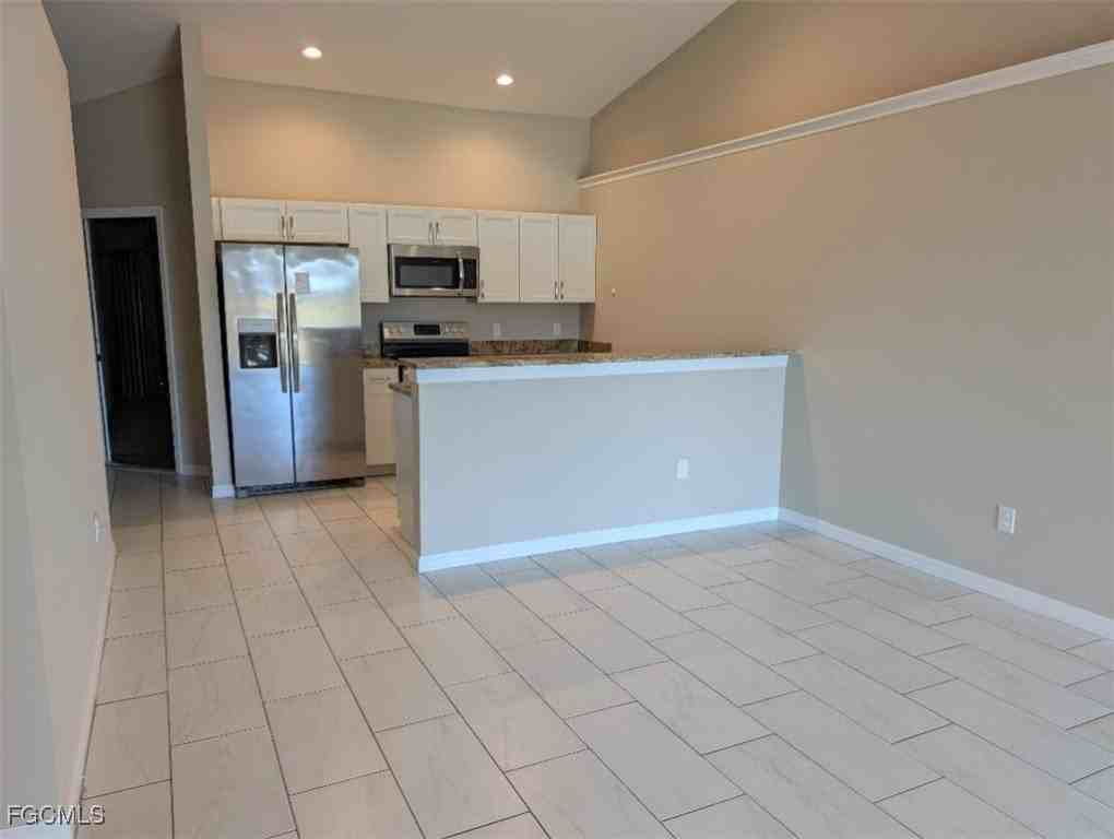 2807 Sw 8th Pl Unit 2807 #2807 - Photo 6 of 11