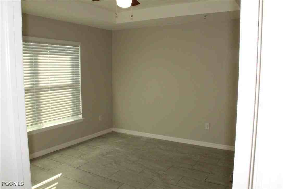 912 Sw 39th Ter Apt 204 #204 - Photo 7 of 14