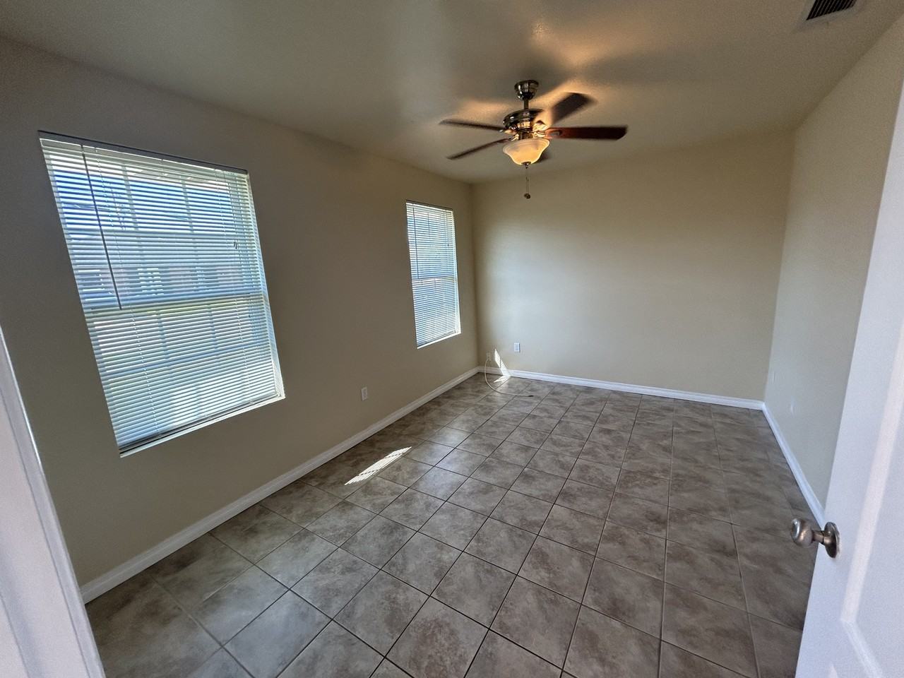 3301 Pecan Dr #1 - Photo 4 of 23