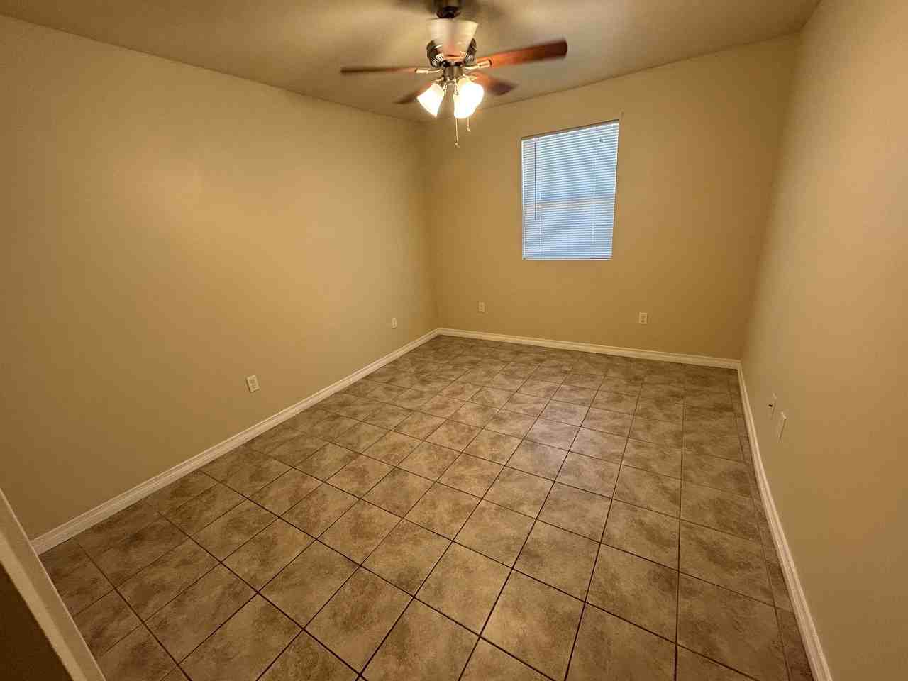 3301 Pecan Dr #1 - Photo 7 of 23