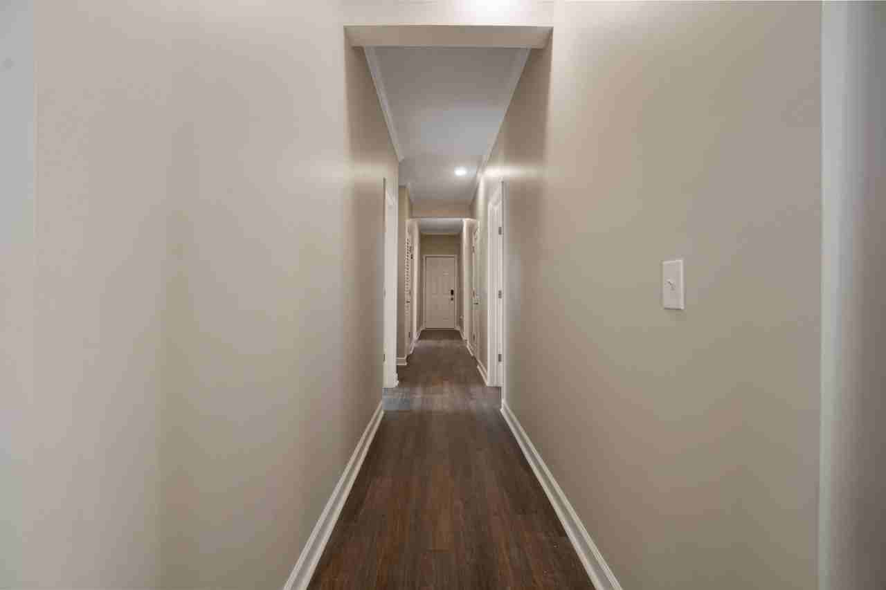 N Evelyn Pl Nw - Photo 4 of 22