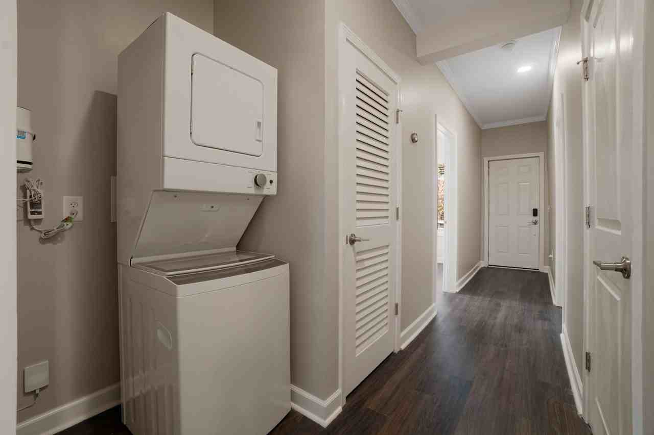 N Evelyn Pl Nw - Photo 7 of 22