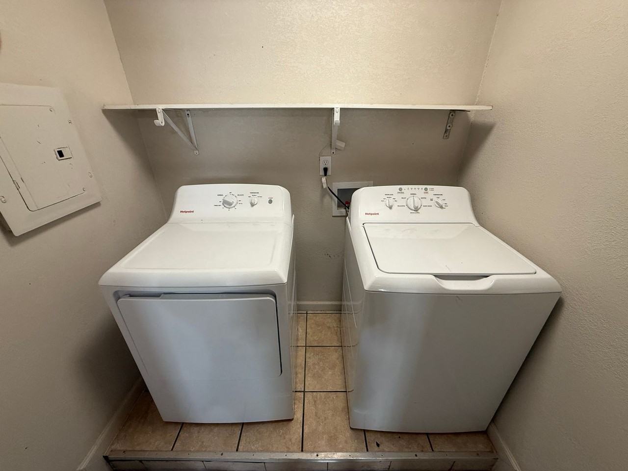 5305 S Drexel Ave - Photo 7 of 12