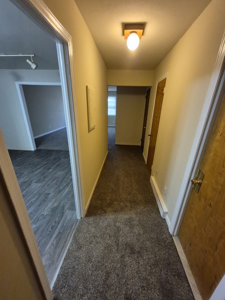 564 Prospect St #B7 - Photo 3 of 12