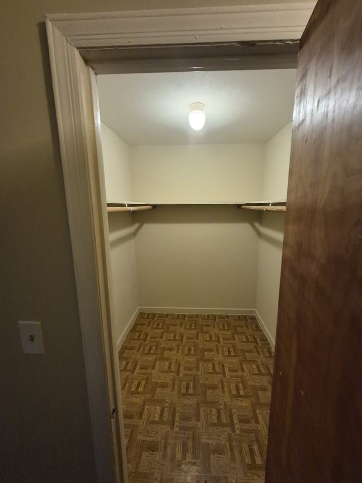 564 Prospect St #B7 - Photo 5 of 12