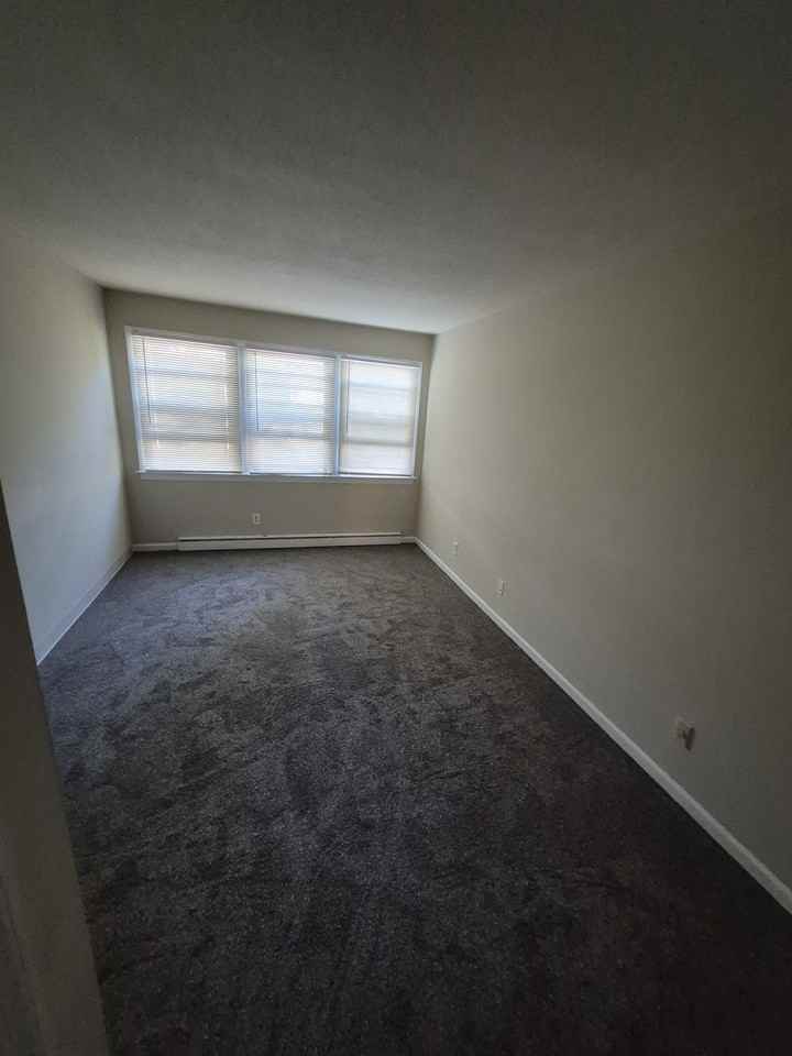 564 Prospect St #B7 - Photo 7 of 12