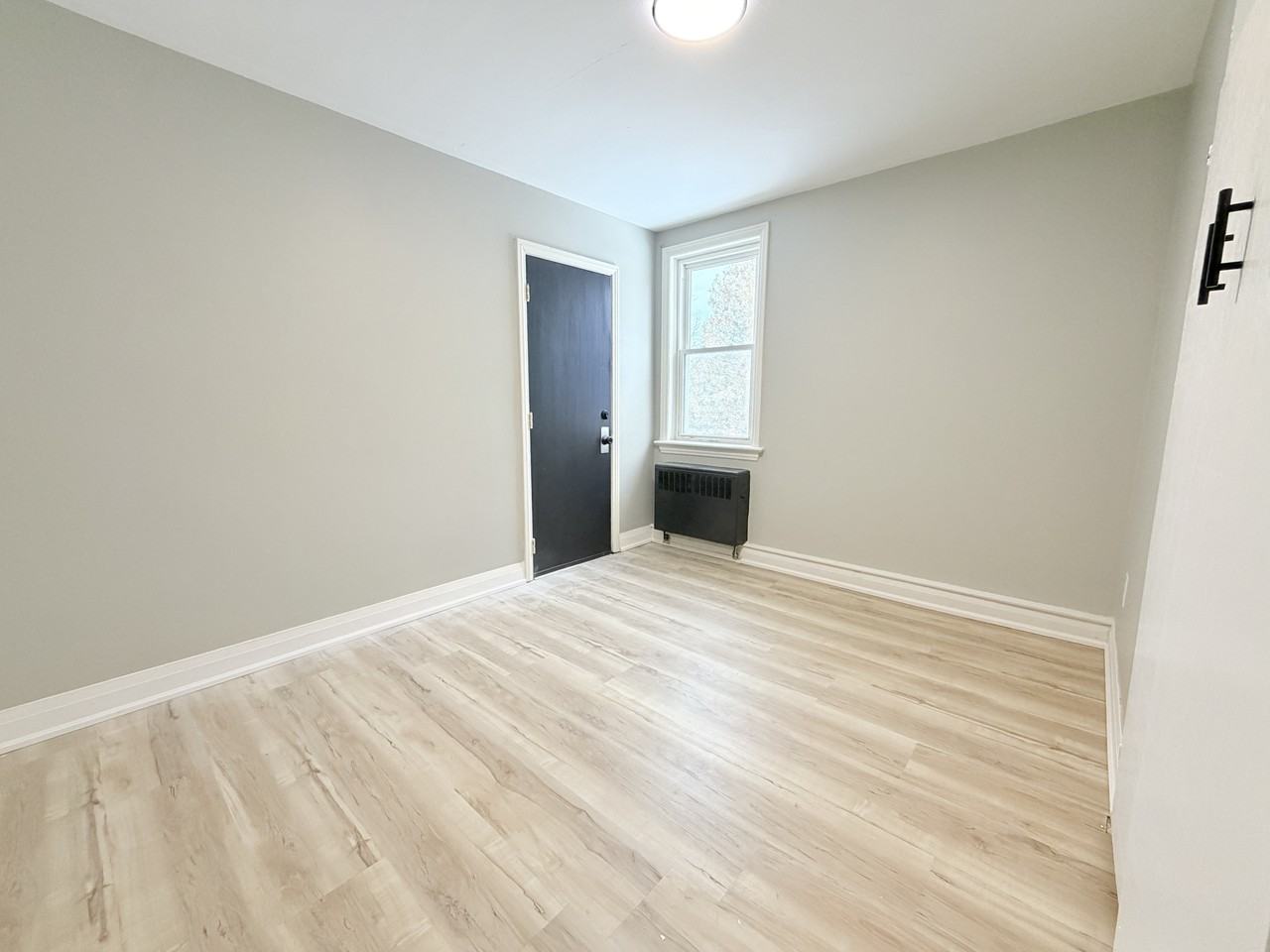 1742 Confederation Line #2 - Photo 3 of 7