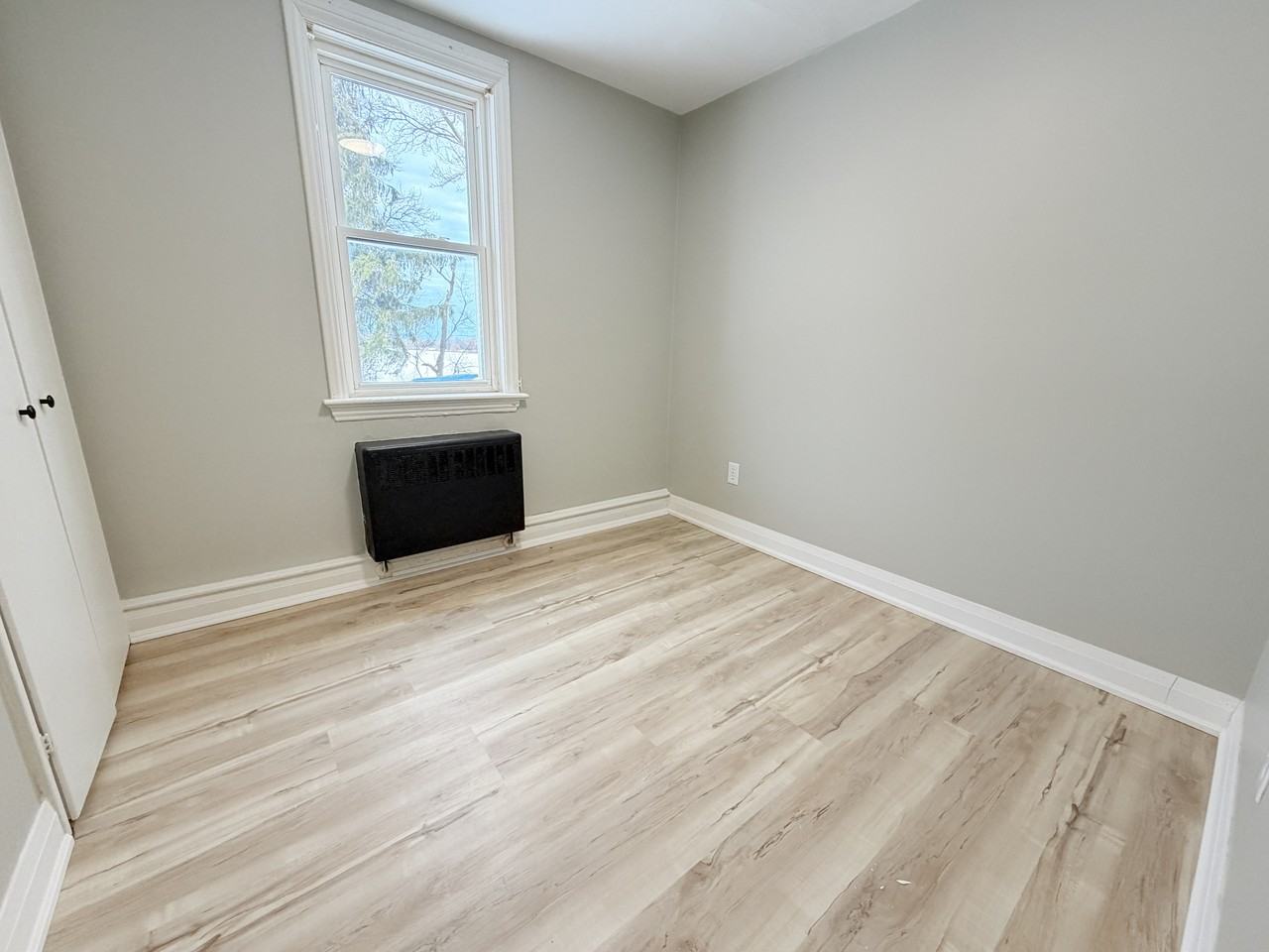 1742 Confederation Line #2 - Photo 4 of 7