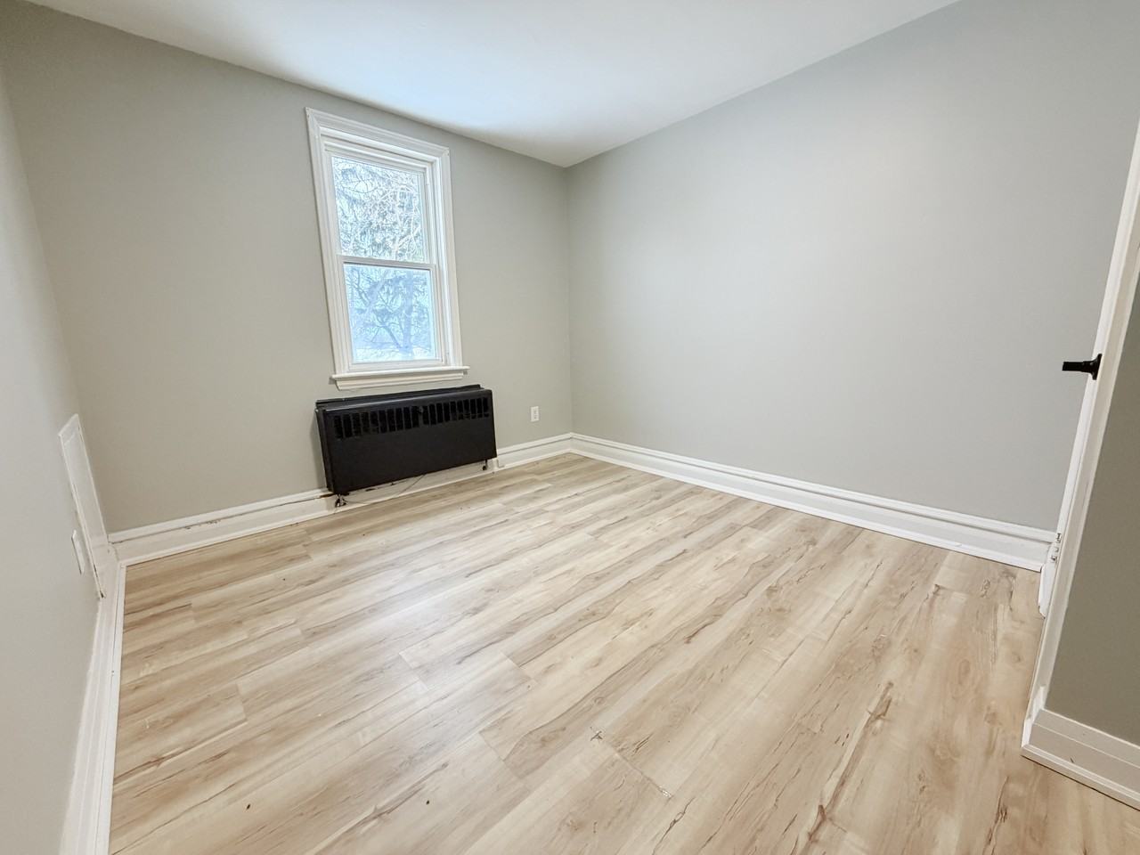 1742 Confederation Line #2 - Photo 6 of 7