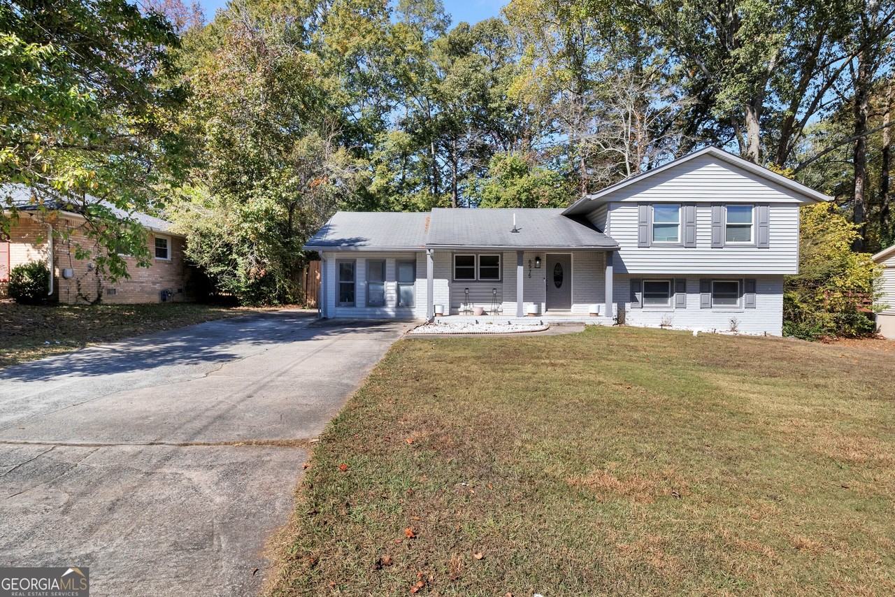 6575 Hidden Brook Trl - Photo 2 of 32