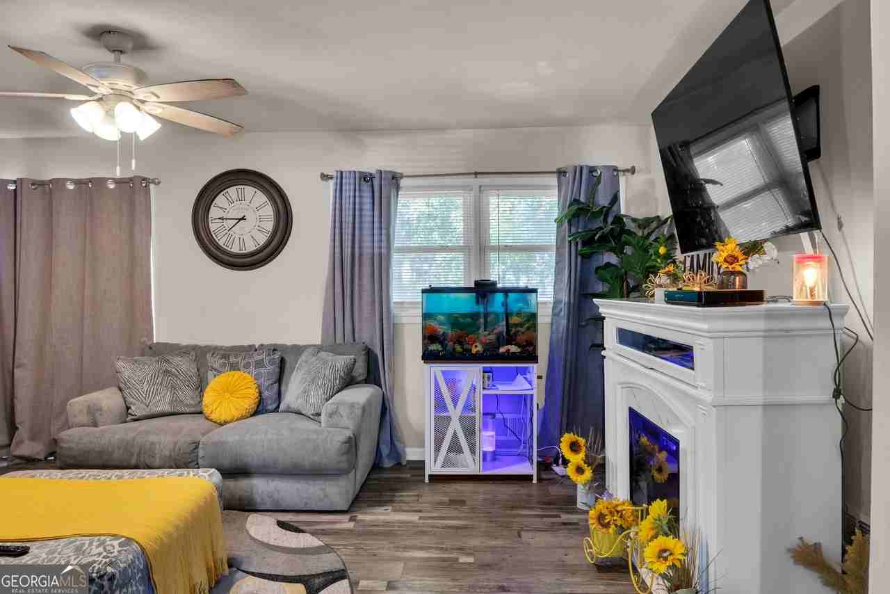 6575 Hidden Brook Trl - Photo 3 of 32