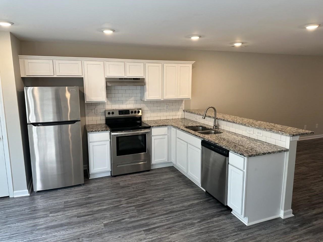 712 Keeshono St Unit 712 #712 - Photo 5 of 22