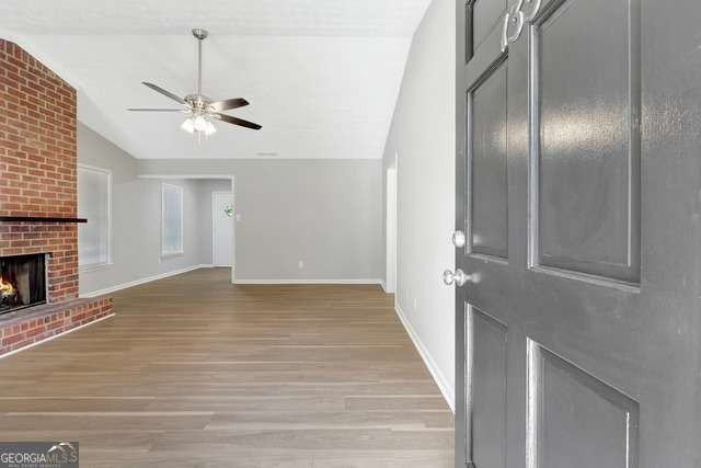 135 Belle Dr - Photo 4 of 29