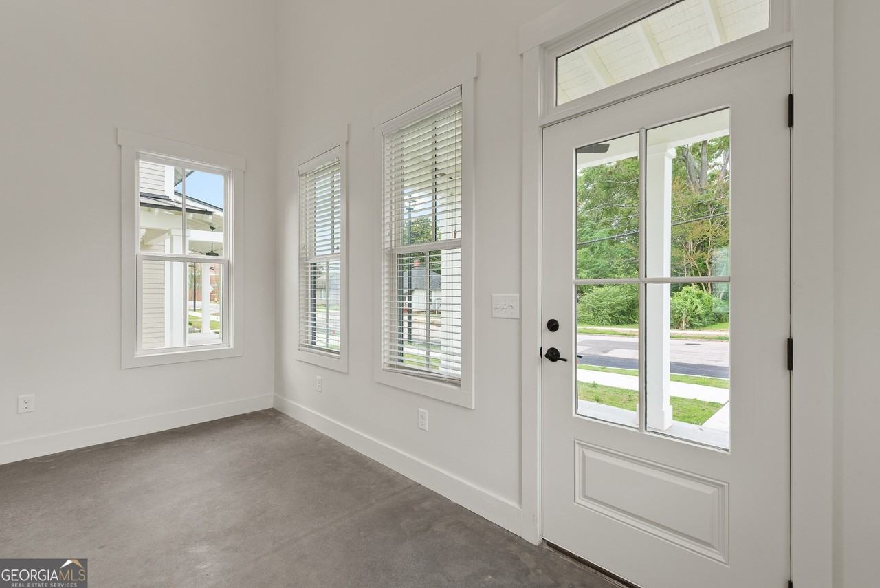 707 Jefferson St - Photo 5 of 23