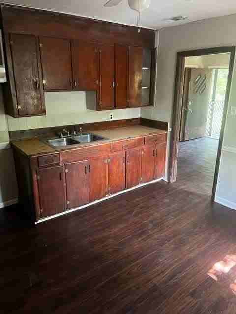 61 11th Ave - Photo 3 of 7