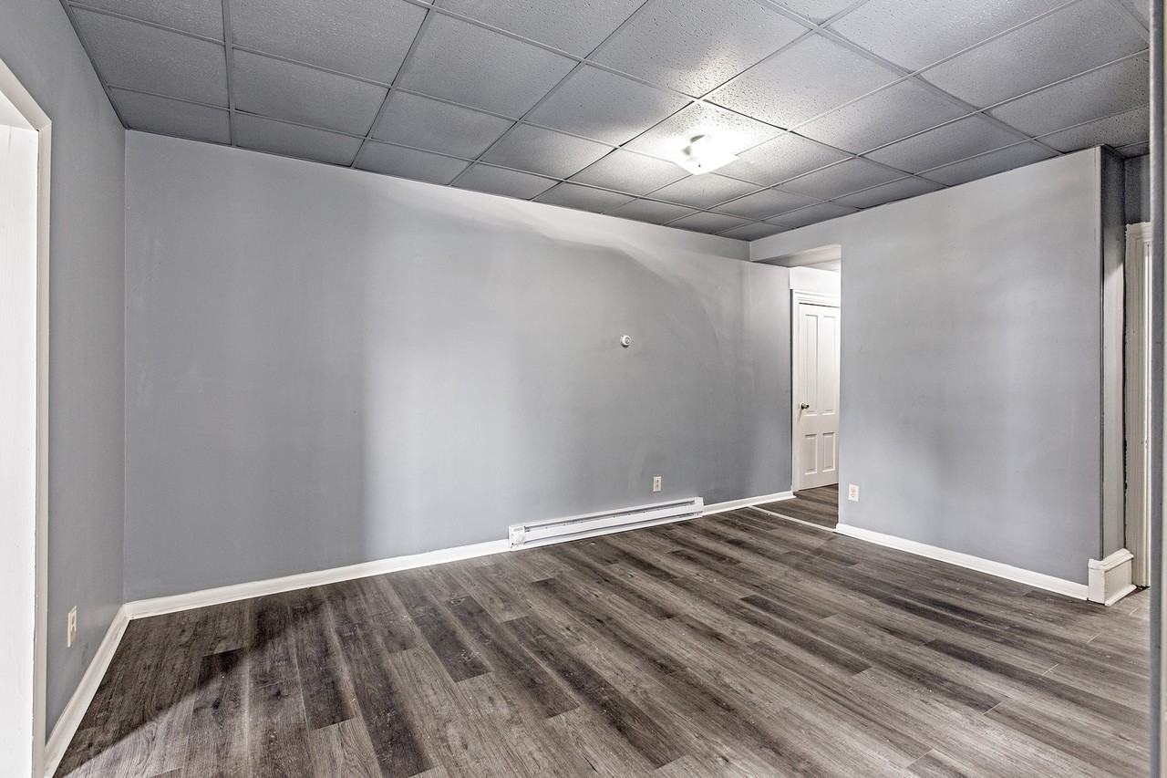 32 Walnut St #1 - Photo 3 of 12