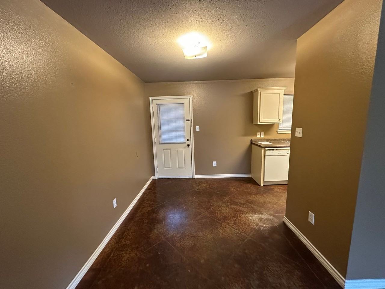 206 Memory Ln #B - Photo 3 of 13