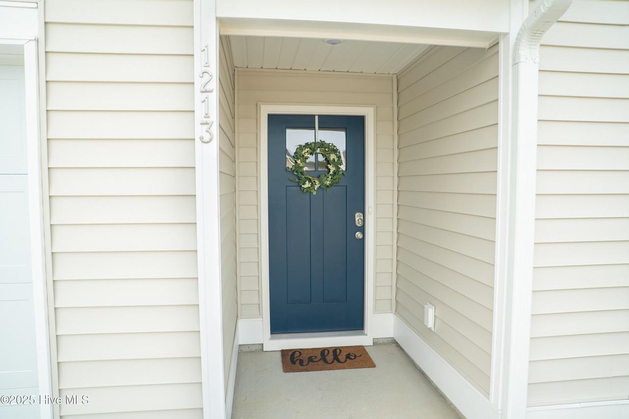 1213 Lulu Bay Dr Ne - Photo 4 of 28