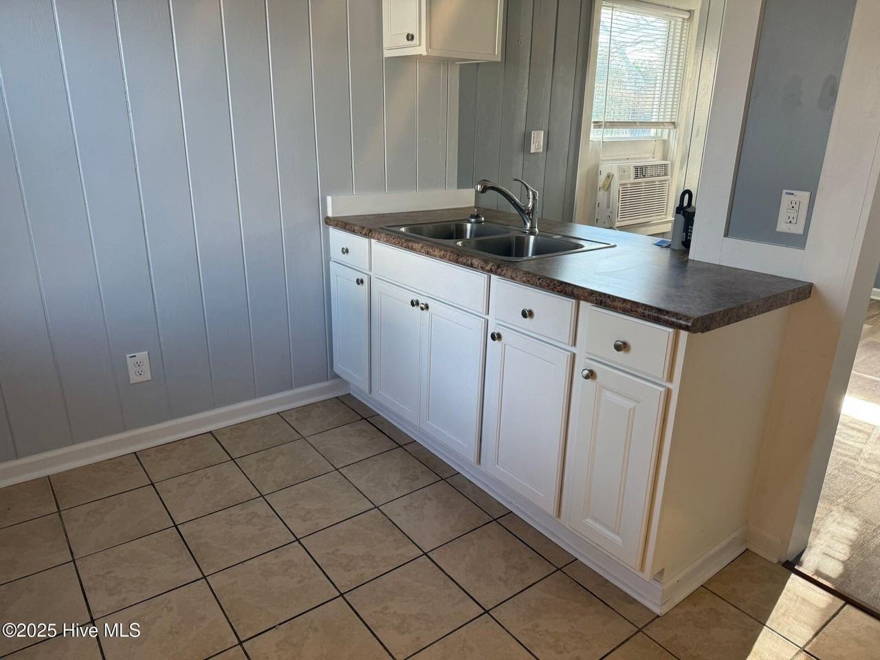 218 Richlands Ave Unit 2 #2 - Photo 4 of 6