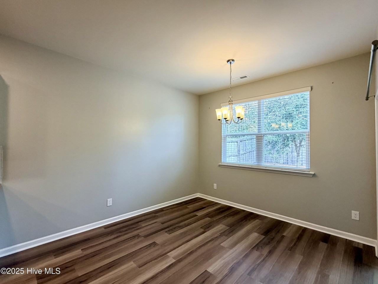 1716 Still Creek Ln - Photo 4 of 15