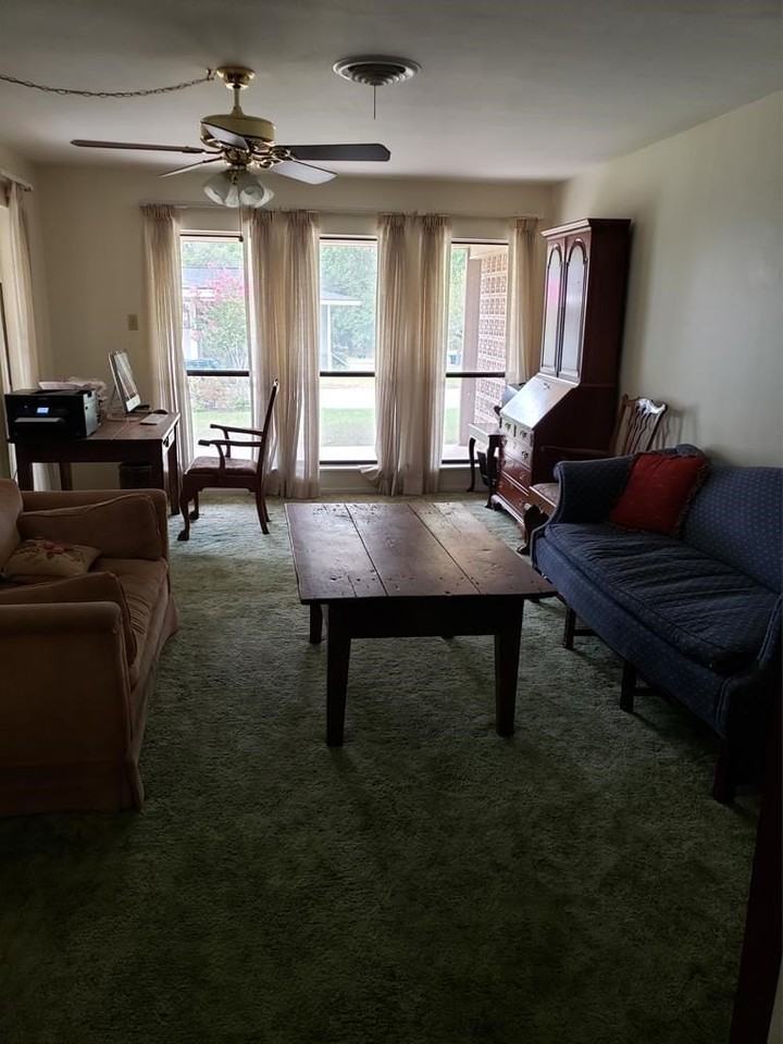 605 Cardinal Dr - Photo 3 of 12