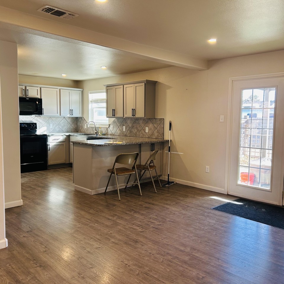 317 81st St - Photo 6 of 15