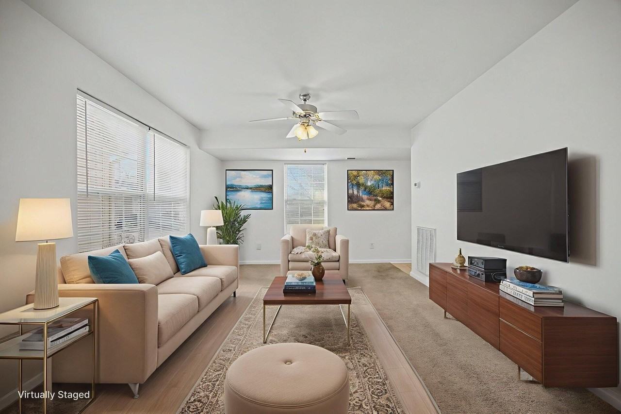 2540 Sun Seeker Ct - Photo 6 of 33