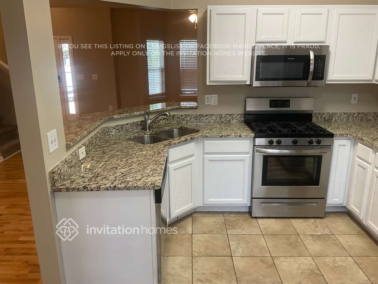 2649 Lake Park Bnd - Photo 7 of 20