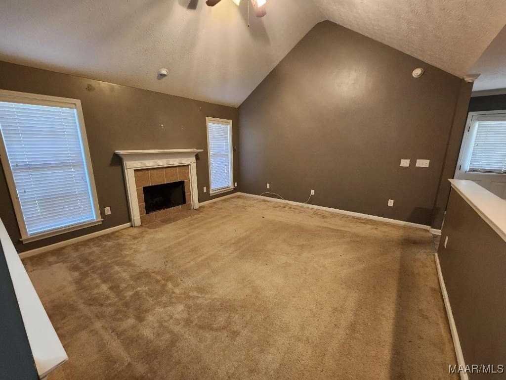 1569 Hallwood Ln - Photo 2 of 5