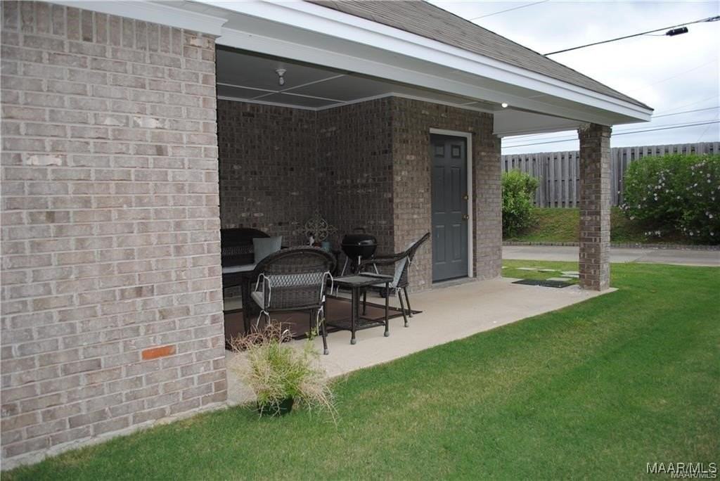 1569 Hallwood Ln - Photo 5 of 5