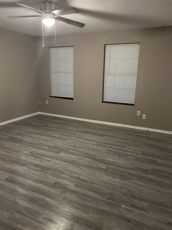 3635 Chesterwood Dr #75 - Photo 4 of 18