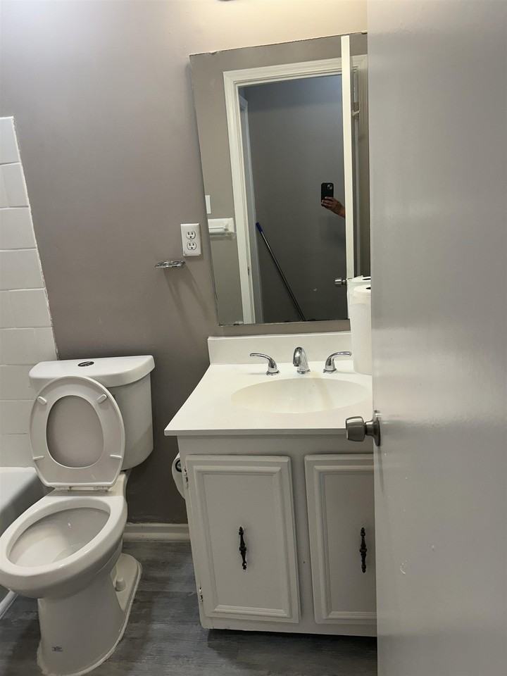 3635 Chesterwood Dr #75 - Photo 5 of 18