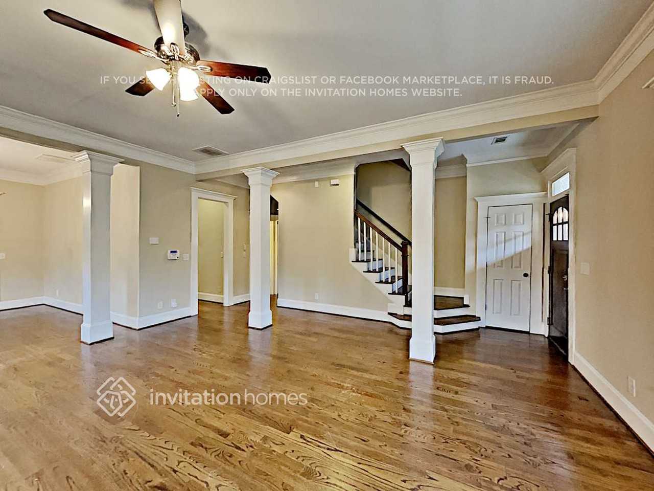 2350 Bouldercliff Way Se - Photo 5 of 26