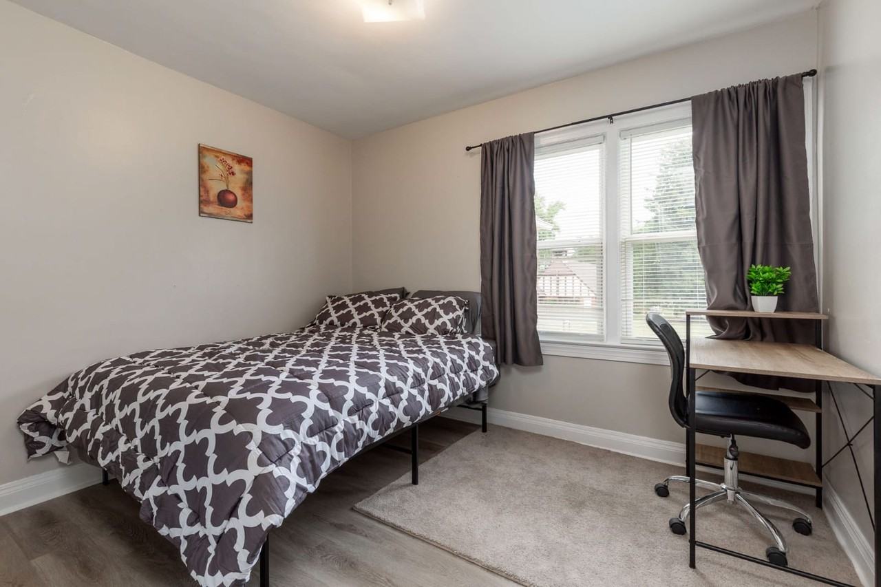 4600 4600 Southern ParkwayE1 - Photo 3 of 21