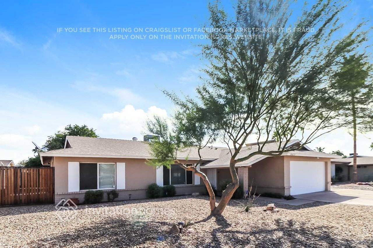 10623 N 49th Ave - Photo 2 of 17