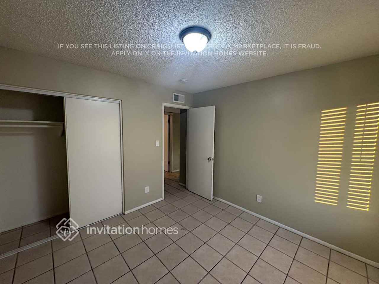 4220 W Mission Ln - Photo 7 of 15