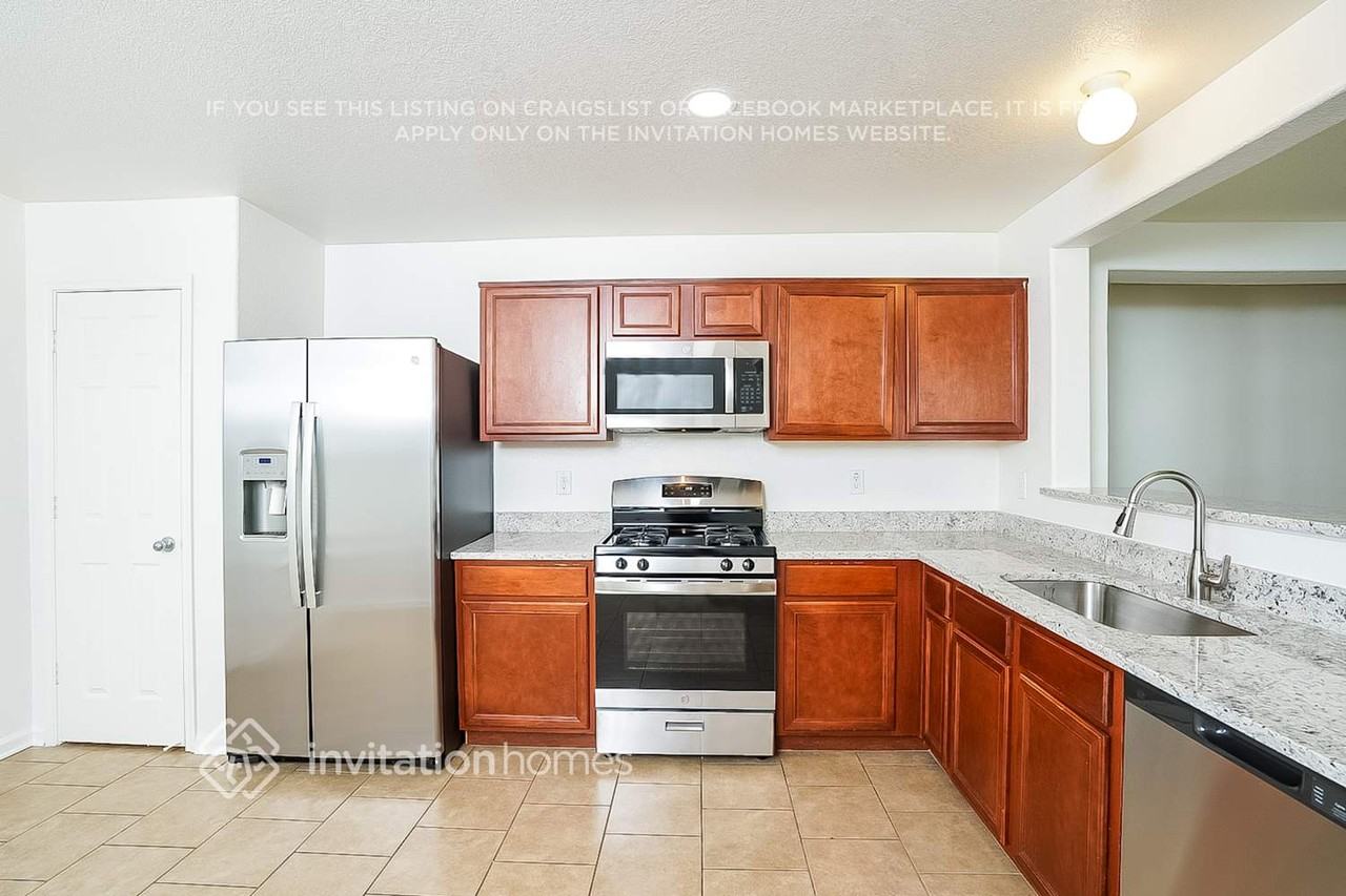 18223 Misty Jade Ln - Photo 6 of 13