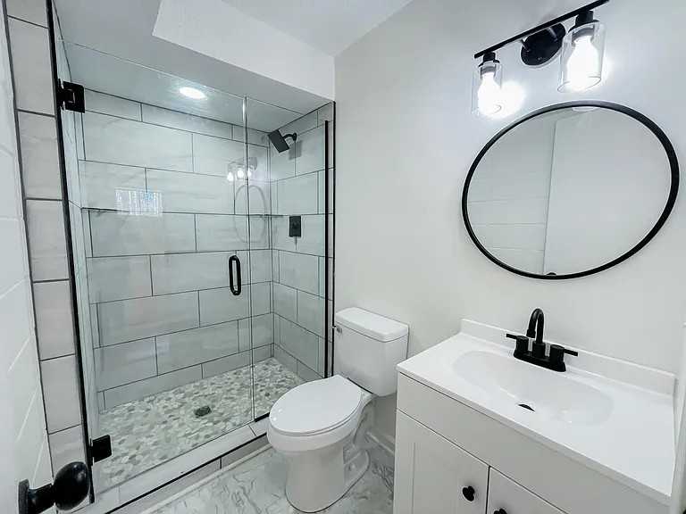 323 Forest Glen Rd - Photo 2 of 17