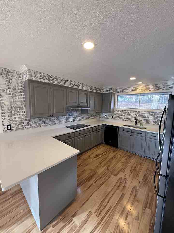 323 Forest Glen Rd - Photo 5 of 15